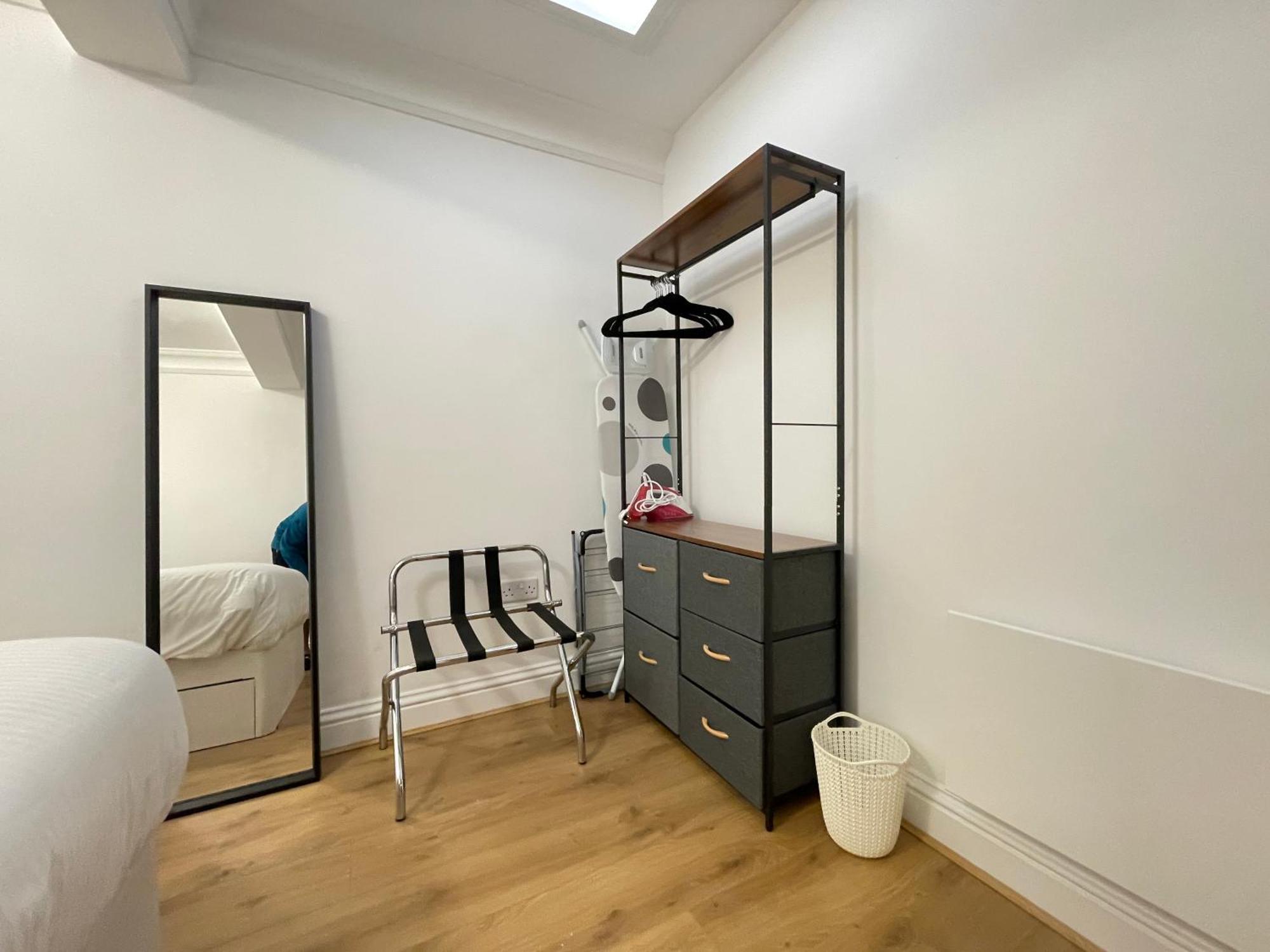 Private 2 Bed Guest House - Van Parking, M25 & A1 Connections Potters Bar Ngoại thất bức ảnh